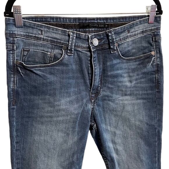 Calvin Klein- Women’s Dark Wash Boot Cut 99% Cotton Jeans, Size 32 - Picture 4 of 11